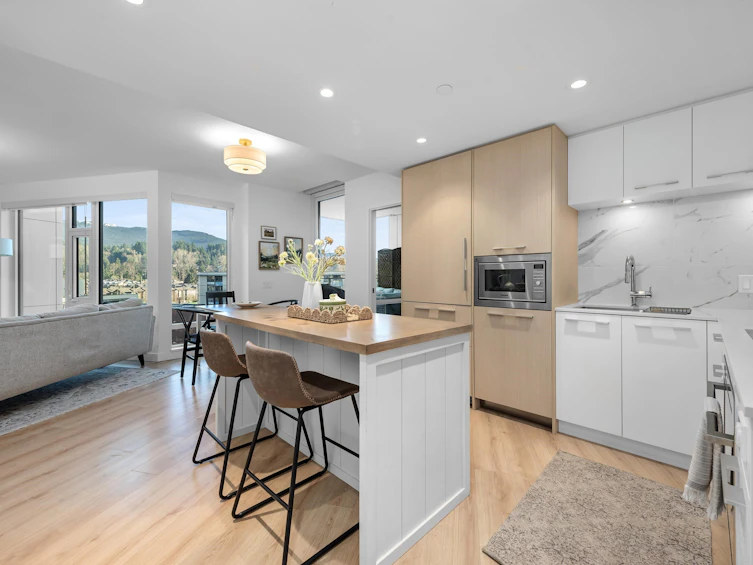 603-1500 Fern Street, North Vancouver, BC, V7J 0E6 - 6
