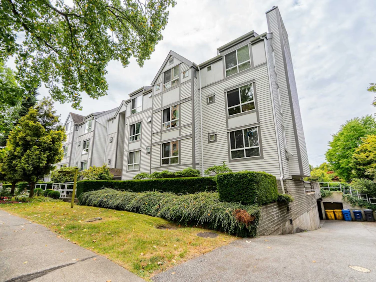 301-7465 Sandborne Avenue, Burnaby, BC, V3N 4W7 - 33