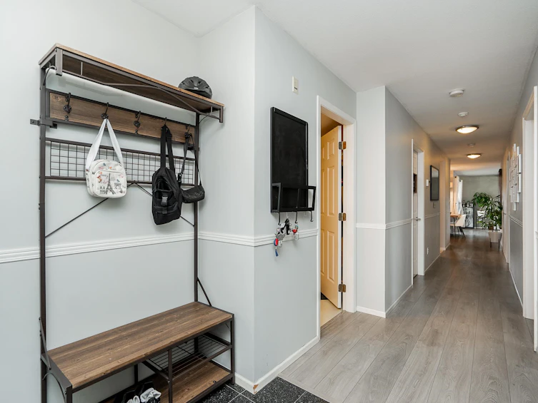 301-7465 Sandborne Avenue, Burnaby, BC, V3N 4W7 - 27
