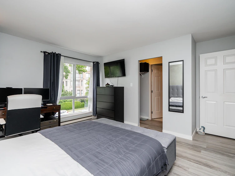 301-7465 Sandborne Avenue, Burnaby, BC, V3N 4W7 - 19
