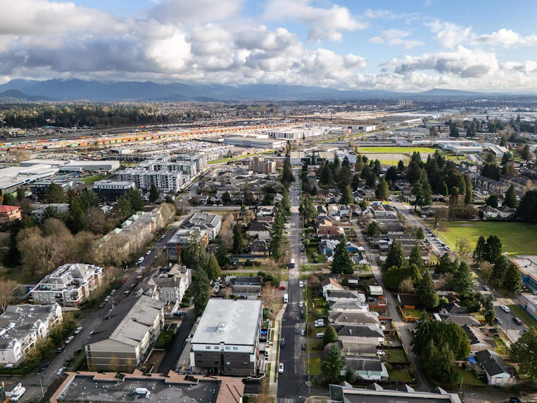 305-2340 Hawthorne Avenue, Port Coquitlam, BC, V3C 1W9 - 35
