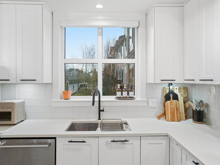 215-16488 64 Avenue, Surrey, BC, V3S 6X6 - 11