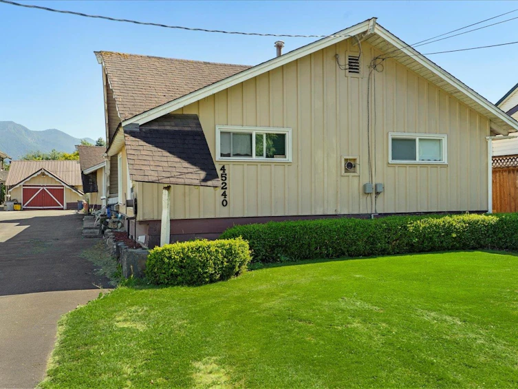 45240 South Sumas Road, Chilliwack, BC, V2R 1W9 - 11