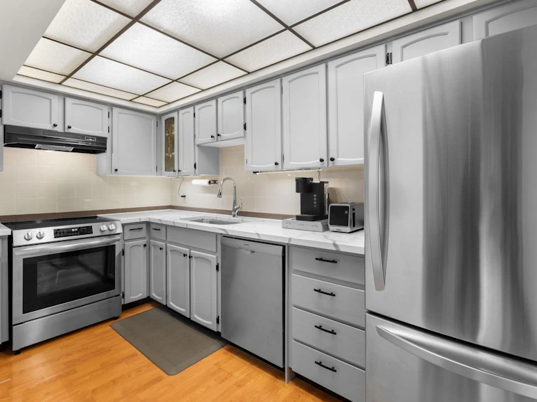 310-5335 Hastings Street, Burnaby, BC, V5B 1P9 - 7