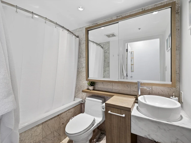 1011-833 Seymour Street, Vancouver, BC, V6B 0G4 - 17