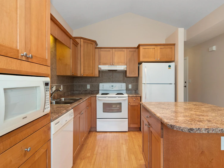 3-648 Coquihalla Street, Hope, BC, V0X 1L0 - 7