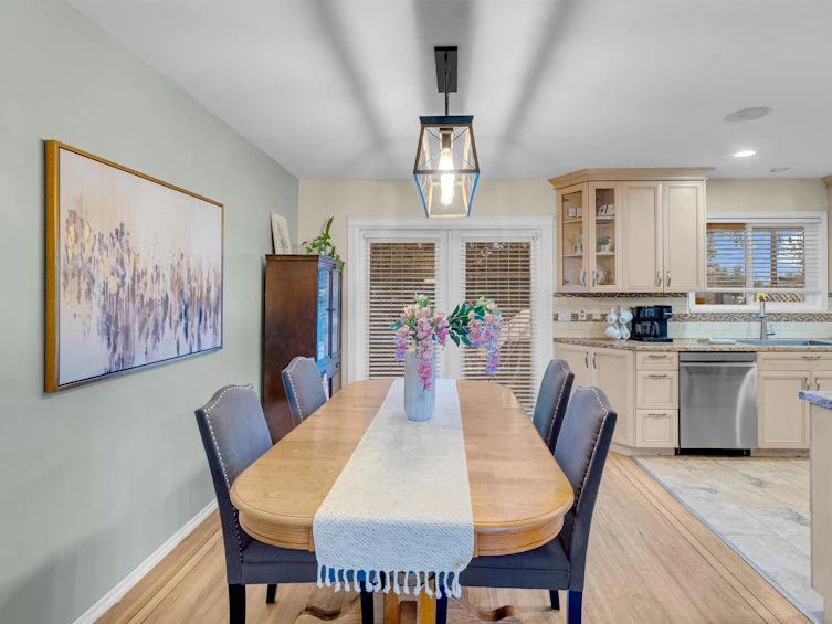 10957 Jay Crescent, Surrey, BC, V3R 5B3 - 5