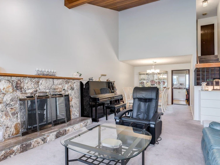 9860 Seacastle Drive, Richmond, BC, V7A 4R8 - 9