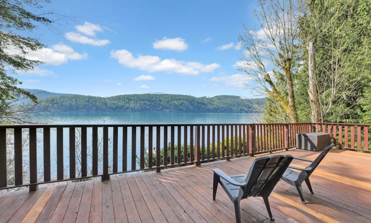 DL 219 Cascade Bay