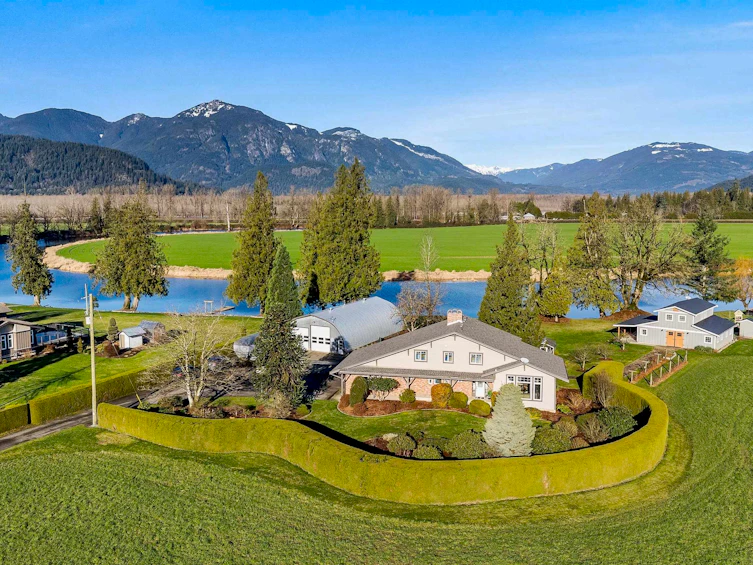 47195 Bell Road, Chilliwack, BC, V2P 6H5