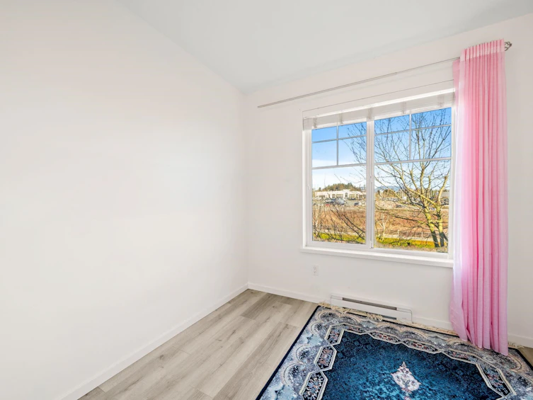 31-15340 Guildford Drive, Surrey, BC, V3R 0C9 - 16