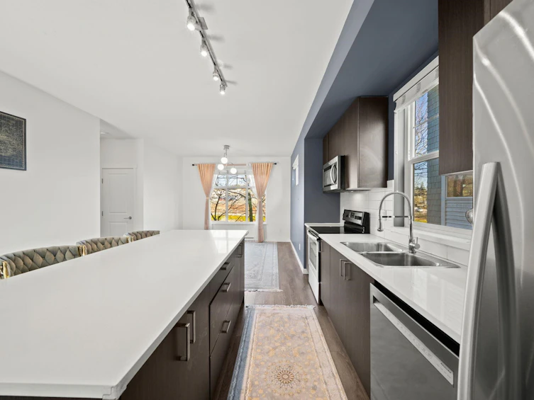 31-15340 Guildford Drive, Surrey, BC, V3R 0C9 - 9