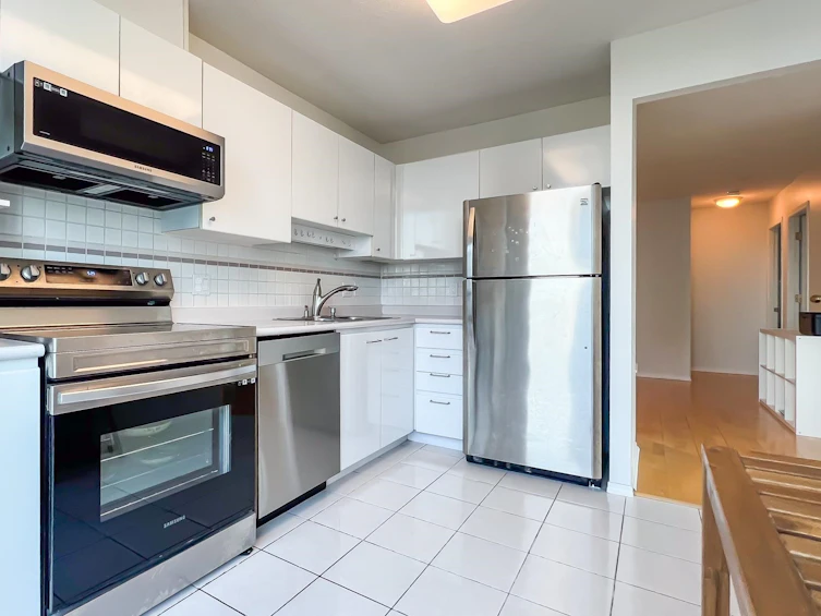 1604-5833 Wilson Avenue, Burnaby, BC, V5H 4R8 - 12