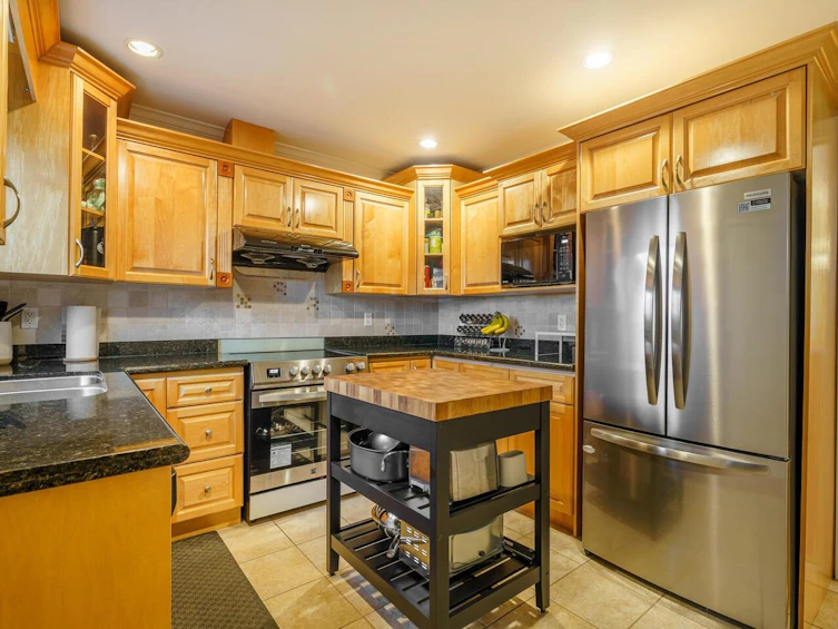 1150 E 41st Avenue, Vancouver, BC, V5W 1R2 - 8