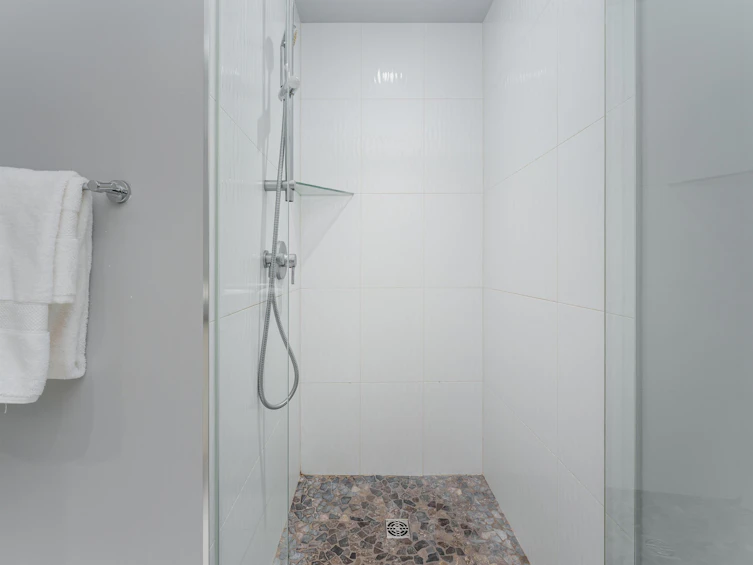 212-3690 Banff Court, North Vancouver, BC, V7H 2Y7 - 31