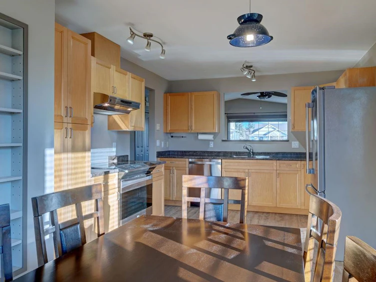 5715 Cartier Road, Sechelt, BC, V7Z 0N5 - 13