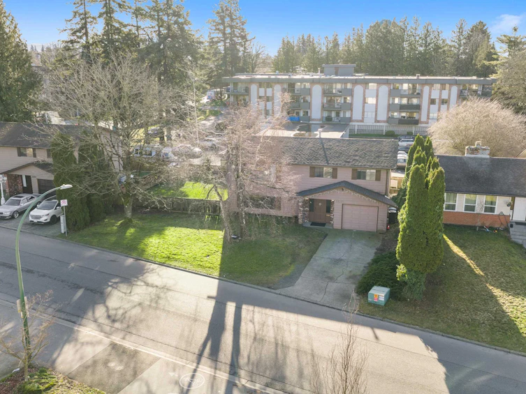 31974 Charlotte Avenue, Abbotsford, BC, V2T 4K8 - 2