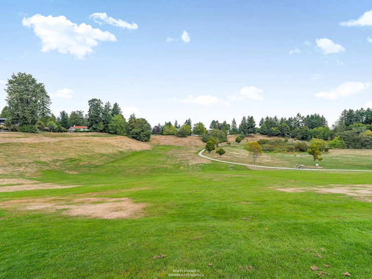 5231 1 Avenue, Delta, BC, V4M 1B4 - 40