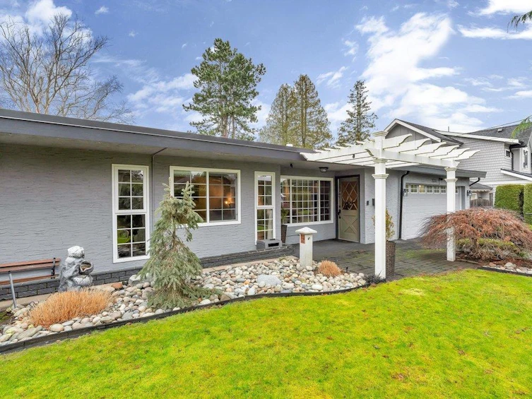 5231 1 Avenue, Delta, BC, V4M 1B4 - 5