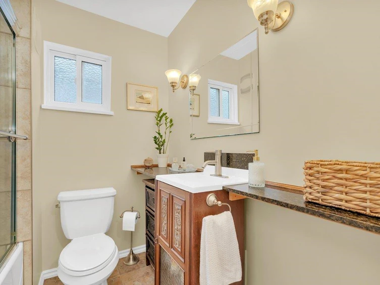 5231 1 Avenue, Delta, BC, V4M 1B4 - 25