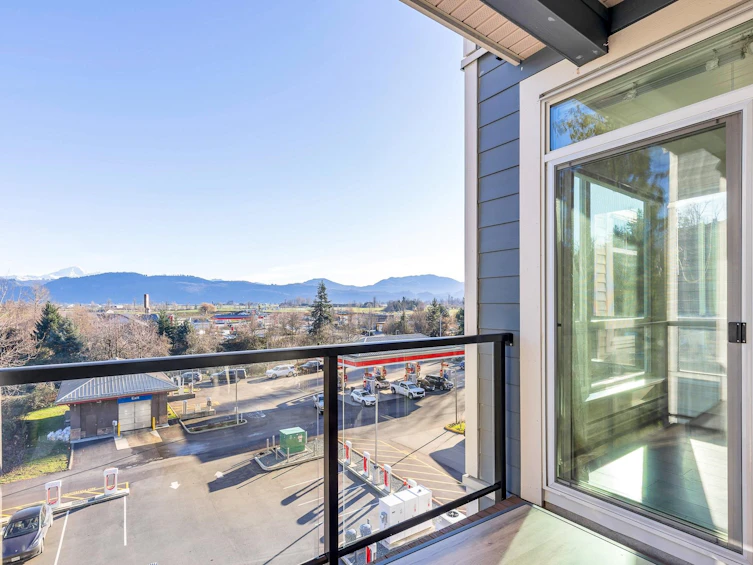 203-2242 Whatcom Road, Abbotsford, BC, V3G 0B3 - 18