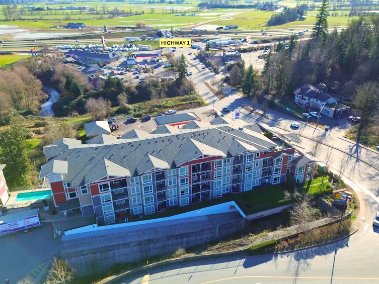 203-2242 Whatcom Road, Abbotsford, BC, V3G 0B3 - 2