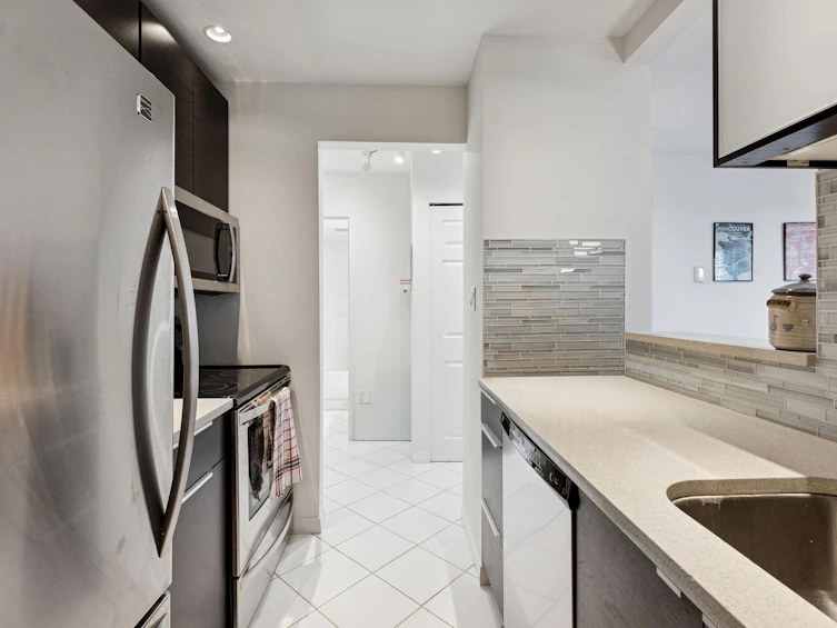 203-555 W 14th Avenue, Vancouver, BC, V5Z 4G8 - 10