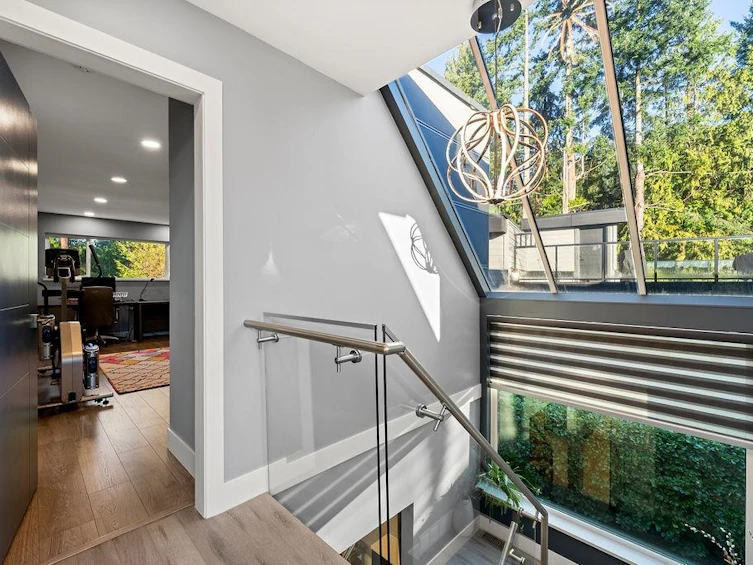 3722 Southridge Place, West Vancouver, BC, V7V 3H8 - 35