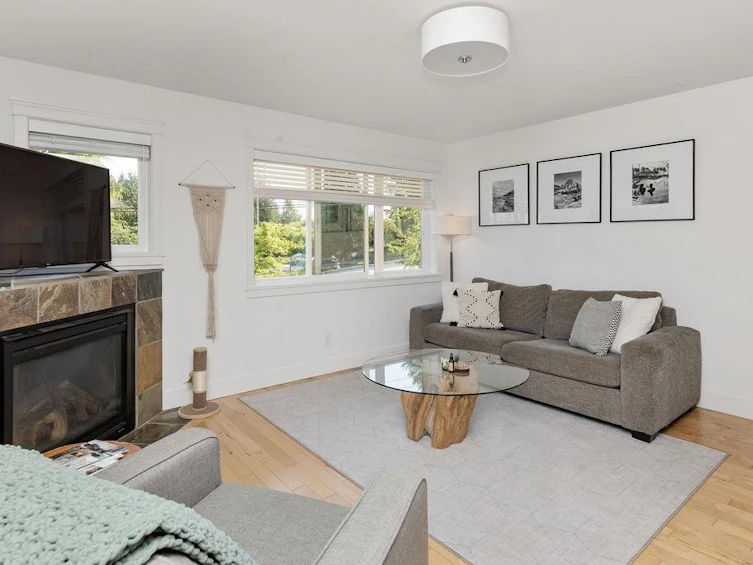3-728 Gibsons Way, Gibsons, BC, V0N 1V9 - 7