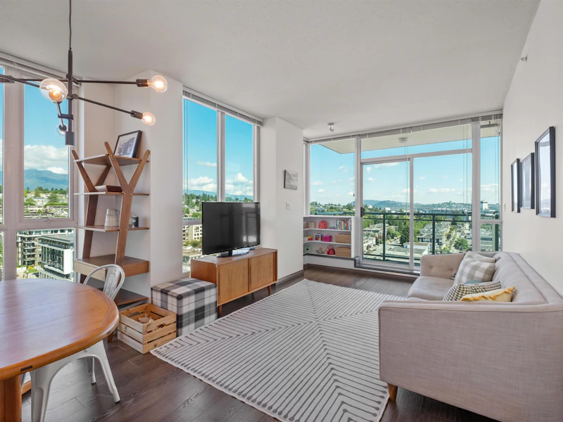 2001 - 188 E Esplanade Street, North Vancouver BC V7L 4Y1