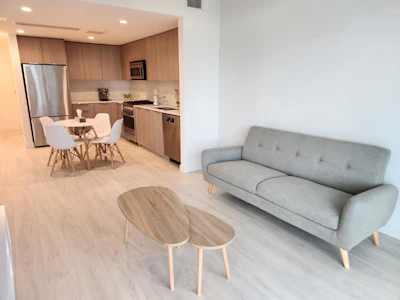 1002-1401 Hunter Street - 4