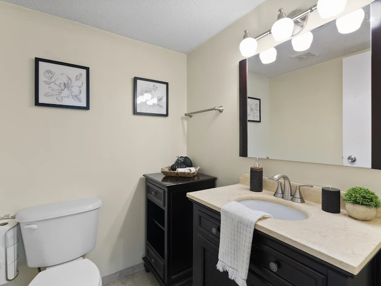 5-7307 Montecito Drive, Burnaby, BC, V5A 1R2 - 12