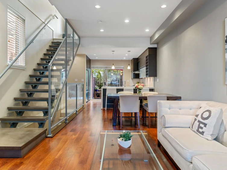 2168 W 8th Avenue, Vancouver, BC, V6K 2A4 - 3