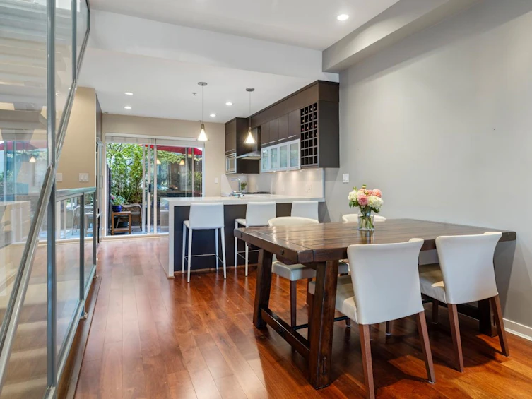 2168 W 8th Avenue, Vancouver, BC, V6K 2A4 - 4