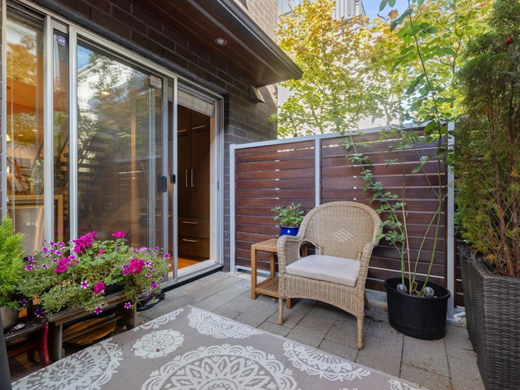 2168 W 8th Avenue, Vancouver, BC, V6K 2A4 - 11