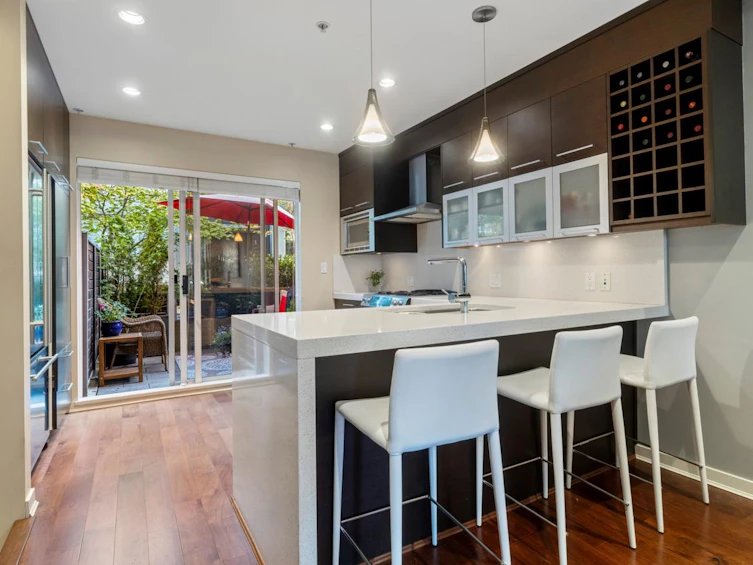 2168 W 8th Avenue, Vancouver, BC, V6K 2A4 - 8