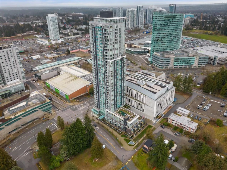 3203-13438 Central Avenue, Surrey, BC, V3T 0N2 - 6