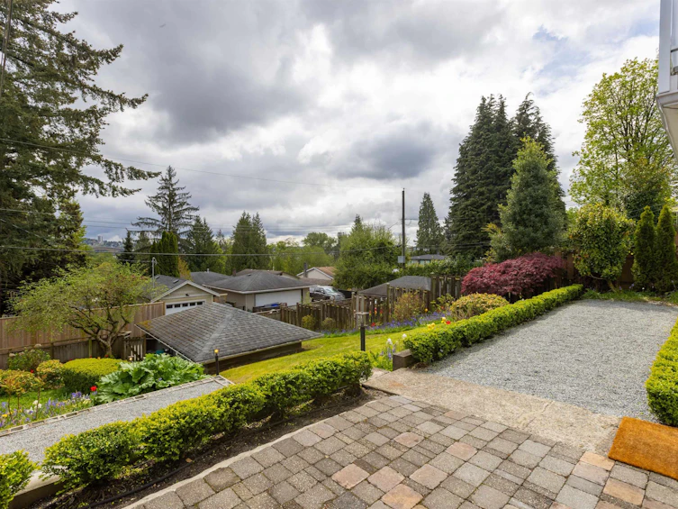 1231 Cloverley Street, North Vancouver, BC, V7L 1N7 - 28