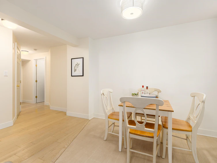 1231 Cloverley Street, North Vancouver, BC, V7L 1N7 - 23