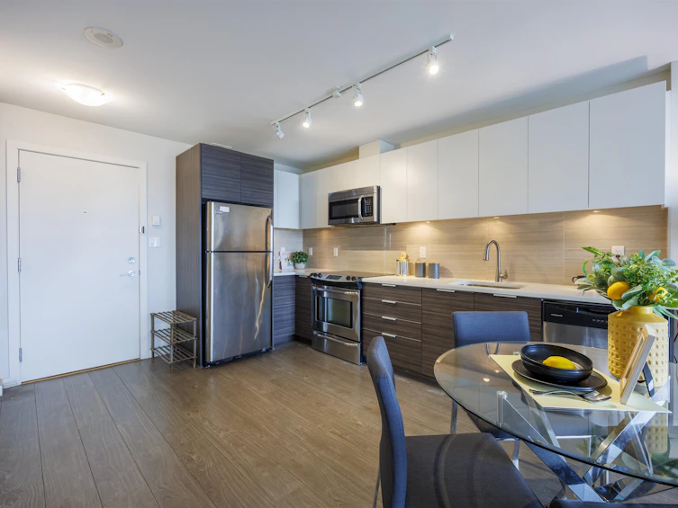 2202-13303 Central Avenue, Surrey, BC, V3T 0K6 - 3