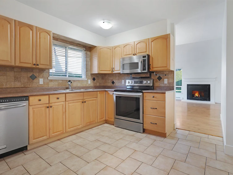 6012 W Greenside Drive, Surrey, BC, V3S 5M8 - 16