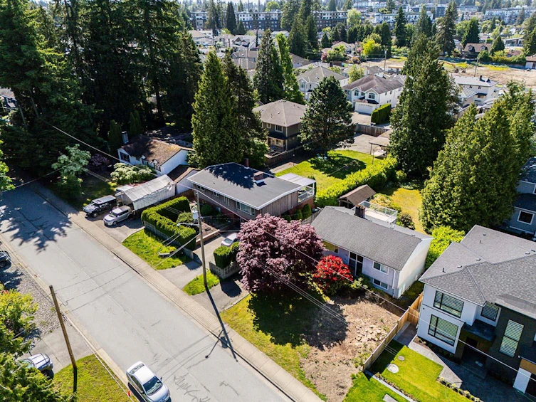 614 Chapman Avenue, Coquitlam, BC, V3J 4A3 - 2