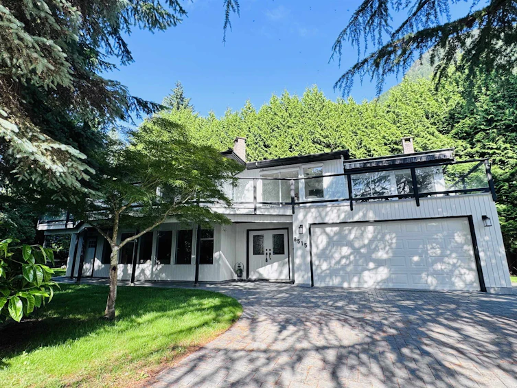 8515 Ansell Place, West Vancouver, BC, V7W 2W3 - 40