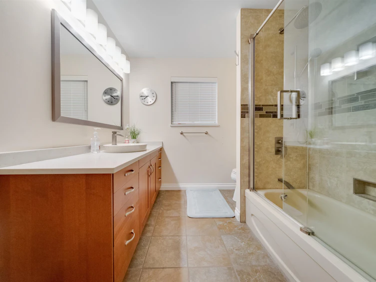 8515 Ansell Place, West Vancouver, BC, V7W 2W3 - 24