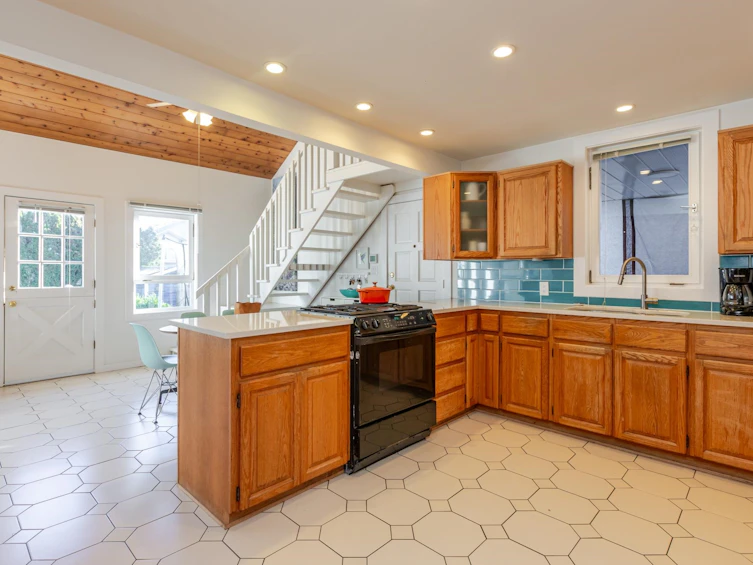 3454 Liverpool Street, Port Coquitlam, BC, V3B 3W1 - 12