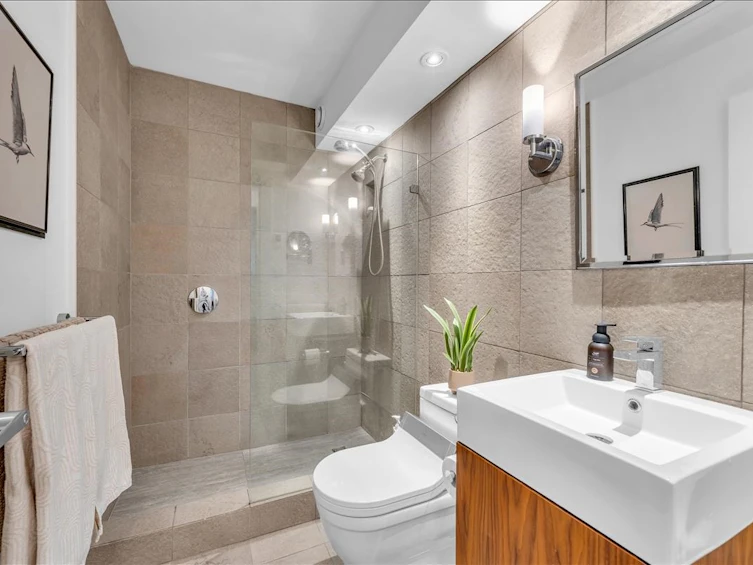 401-1330 Jervis Street, Vancouver, BC, V6E 2E3 - 23