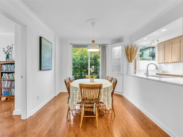 401-1330 Jervis Street, Vancouver, BC, V6E 2E3 - 11