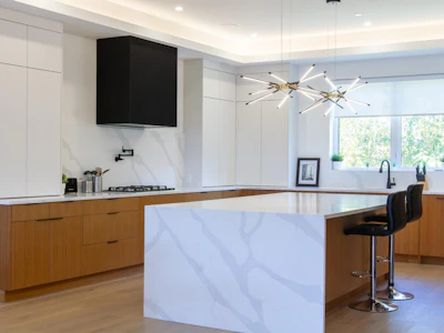 8-3385 Mamquam Road - 4
