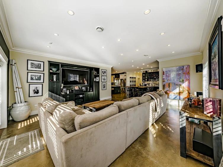 11125 155 Street, Surrey, BC, V3R 0W6 - 11