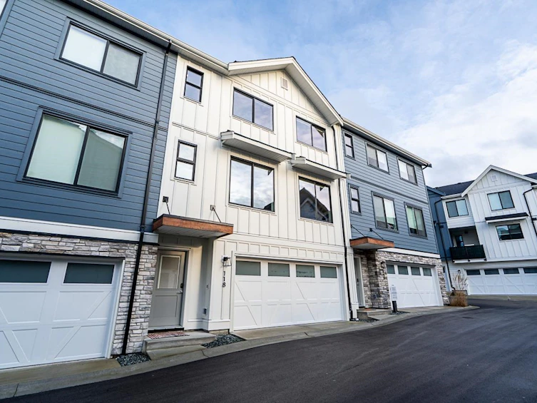 118-1833 165a Street, Surrey, BC, V3Z 9N3
